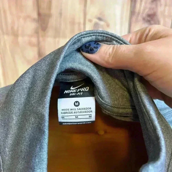 Nike Pro Dri Fit Zip Up Gray Women’s Size M - Picture 7 of 8